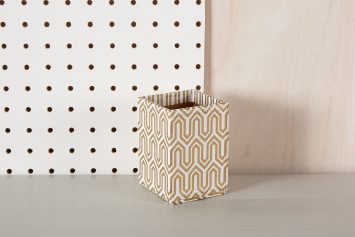 gold geometric pen pot